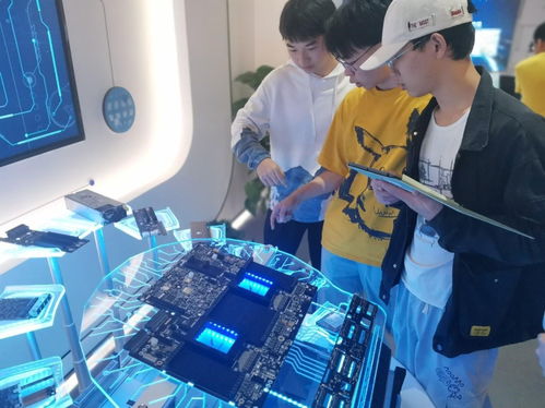 科技創(chuàng)新造就新時代，校企聯(lián)合成就新未來——計算機科學與技術專業(yè)學生赴企業(yè)參觀學習紀實